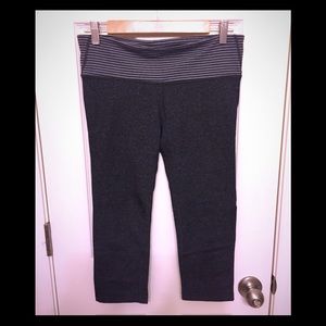 GapFit gfast Capri Charcoal Gray w/Striped Waist M